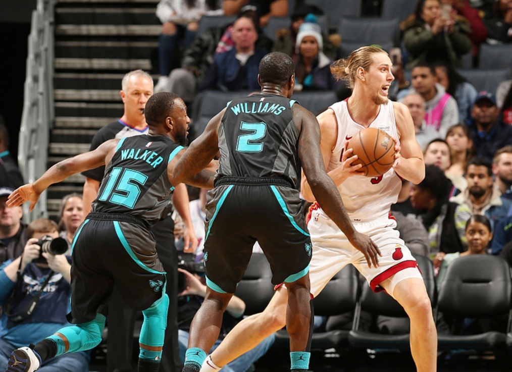 九游账号登录入口CBA常规赛倒计时，夏洛特黄蜂赛前完成体检，细节引发关注，话题不断，细节决定成败的简单介绍