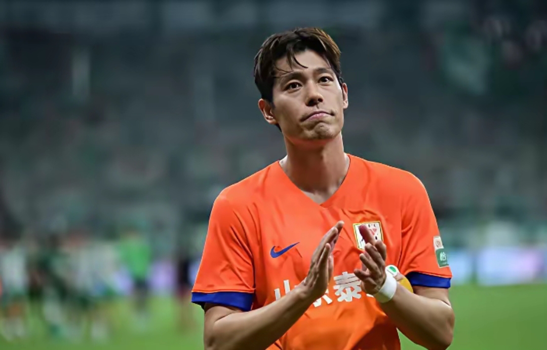 国王杯赛前再迎强敌;山东泰山官宣签约;主帅态度——悬念犹存;更衣室氛围转暖的简单介绍 国王杯赛前再迎强敌;山东泰山官宣签约;主帅态度——悬念犹存;更衣室氛围转暖的简单介绍